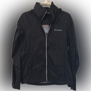 Columbia women’s small black windbreaker stowaway hood Velcro sleeves like 🆕 👀
